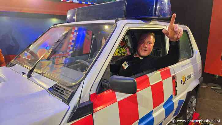 Hein zet politieauto van Lamme Frans weer te koop: 'Hoop sensatie'