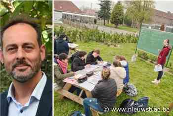 Raadslid meer buitenlesdagen in onderwijs “Als het van mij afhangt vliegt iedereen buiten”