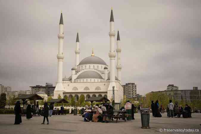 An earthquake shakes Istanbul, with no immediate reports of serious damage