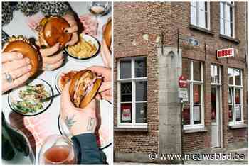 Pieter en Tom laten Bruggelingen kennismaken met ‘smashburgers’