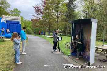 Buiten spelen kan ook als het miezert