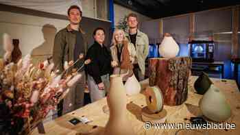 Mechels bedrijf maakt urnen met 3D-printer: “Deze urne vertelt het verhaal van de overledene en is veel duurzamer”