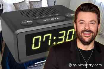 Chris Young Wakes Up the Same Way Every Morning, and It’s Not Peaceful