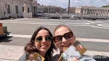 Maaseikse Amélie (22) kon paus al groeten: “Gerend toen rij openging”