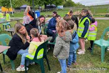 Schminkstand populair tijdens natte Buitenspeeldag