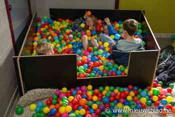 Buiten- en ook wel een beetje binnenspeeldag op vrijetijdssite