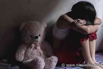 Minderjarig meisje wordt jarenlang verkracht door vader (38): “Als seksualiteit met zijn vrouw minder was, werd dochter haar vervangster”