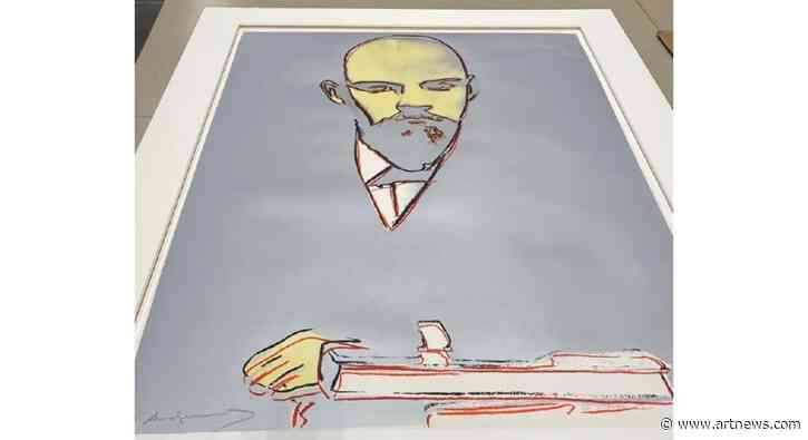 LA Man Indicted for Allegedly Conspiring to Sell Stolen Warhol Print of Lenin Worth $175,000