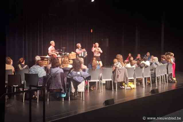 Geen Buitenspeeldag door slecht weer, wel circus in theaterzaal