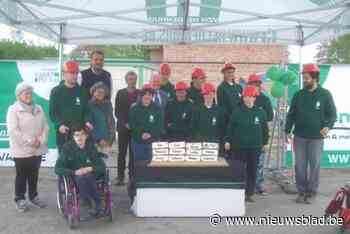 ‘Helden’ leggen eerste steen van eigen woonproject: “Mooie, warme plek nabij het Galgenhof”