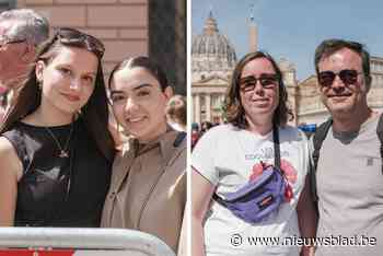 Vier uur aanschuiven om paus te groeten, en toch klaagt niemand: “We houden dit nog wel even uit”