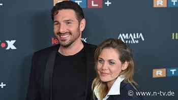 "Bin glücklicher Single": Felicitas Woll und Benjamin Piwko bestätigen Trennung