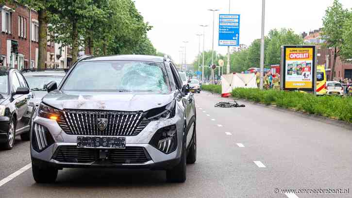 Fietser (37) overleden na aanrijding met hoge snelheid, chauffeur opgepakt