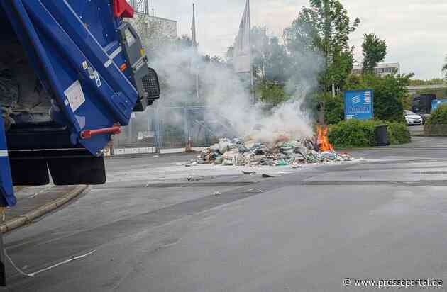 FW-MH: Brennendes Müllfahrzeug fordert die Einsatzkräfte