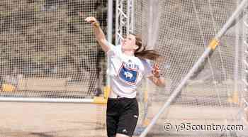 Fertig Posts Top-10 Program Mark at Beach Invitational