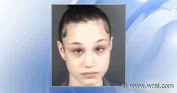 1-year-old drowns in Fayetteville bathtub, mother faces charges