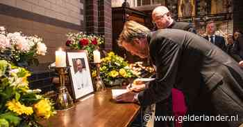 20.000 mensen in de rij voor de paus, koning Willem-Alexander bij herdenkingsdienst