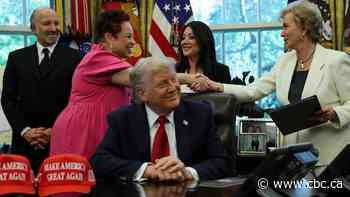 Trump reinserts himself into Canadian politics, saying 'as a state, it works great'