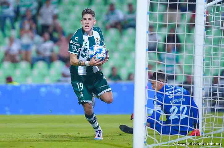 Santi Muñoz puede ayudar a Santos Laguna a tener a su delantero ideal