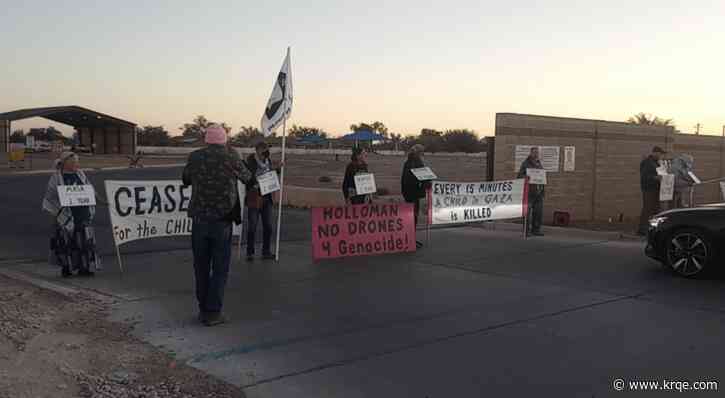 Protesters block entrance to Holloman Air Force Base