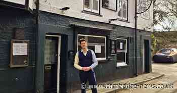 'Packed' crowds turnout for reopening of Cambridgeshire pub