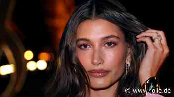 Nagel-Trend: Hailey Biebers Cherry Blossom Nails lieben alle