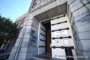 Vier diefstallen leveren effectieve gevangenisstraffen op voor vader en zoon