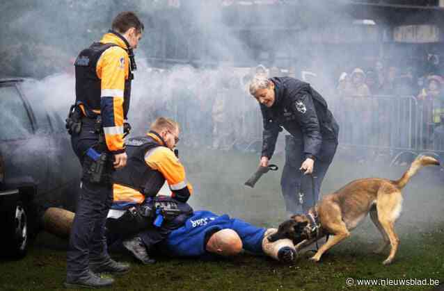 Vijfdejaars maken kennis met politiewerking tijdens initiatiedag: “Live te zien krijgen hoe drugs opgespoord worden, triggert om hier later te komen werken”