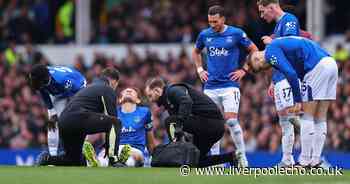 Everton injury fears build as key man absent from training before Chelsea