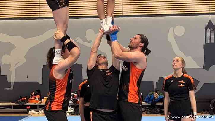 Vechtsporters voor de vierde keer naar WK cheerleading: 'Heel explosief'