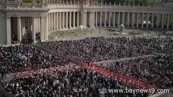 Vatican keeps St. Peter's open all night for public viewing of Pope Francis due to strong turnout