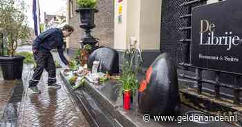 Bloemen voor overleden Jonnie Boer bij De Librije: ‘Hij was de Messi van Zwolle’