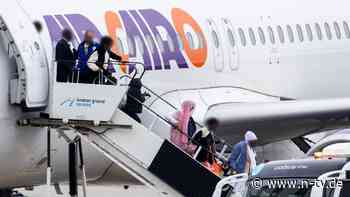 Charterflug aus Kairo: 141 Flüchtlinge aus Krisengebieten in Deutschland angekommen