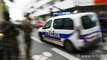 15-Jähriger stürmt Klassenzimmer: Messerangriff an Schule in Frankreich - eine Tote, mehrere Verletzte