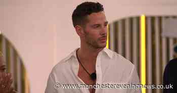 Love Island star Scott Thomas opens up about 'self sabotaging' in candid sobriety admission
