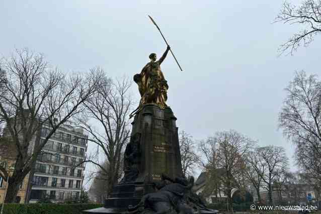 Verloederde standbeelden worden (eindelijk) in ere hersteld: “Professioneel, niet met een kuisploeg zoals vroeger”