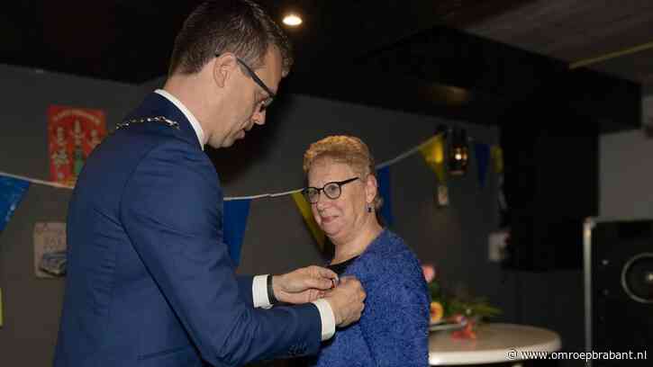 Ria had het complot van haar gezin door toen ze vorig jaar een lintje kreeg