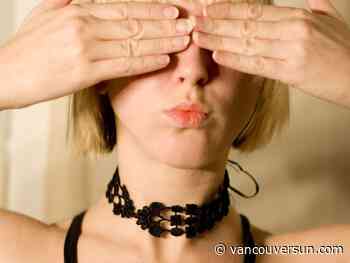 These are 5 of our favourite statement necklaces for spring