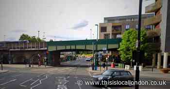 Lewisham High Street closed for investigation into crash