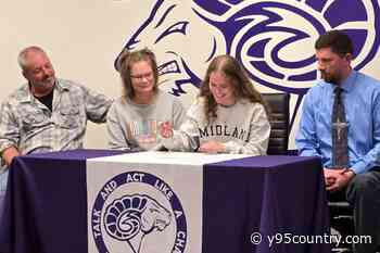 Gracie Sixbey of Glenrock Commits to Midland University for Basketball