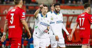 Spectaculair begin in Enschede, maar PSV’ers beklagen zich over niet toegekende goal