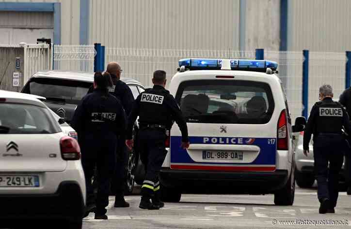 Francia, 16enne accoltella e uccide una compagna a scuola. Poi aggredisce altri tre studenti