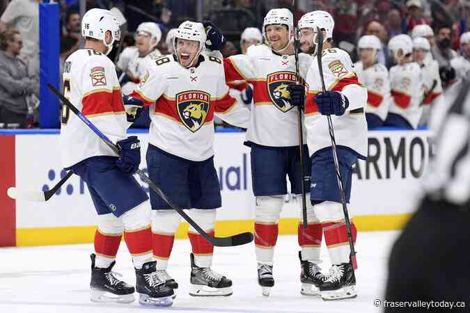 Schmidt scores again, Bobrovsky has 19 saves as Panthers beat Lightning 2-0