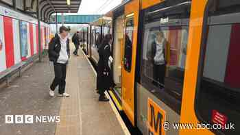 All new Metro trains pulled from service