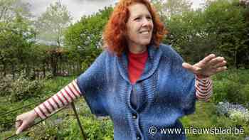 Christine Roelofs stelt het culinaire fotoboek Woeste Goesting voor: "Ik ontdekte dat magnolia gemberachtig en vijgenbladeren naar kokos smaken"