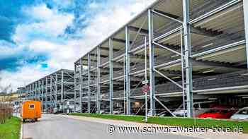 Gesundheitscampus Calw: „Beißend grell“ leuchtendes Parkhaus stört Anwohner – bleibt das so?