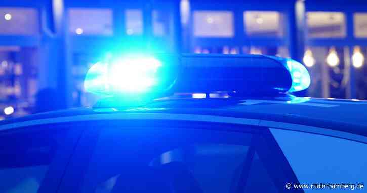 Überfall mit Waffe in München – Diebe flüchten mit Beute