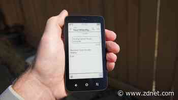 I tested this affordable E Ink phone for two weeks, and it rewired my brain (for the better)