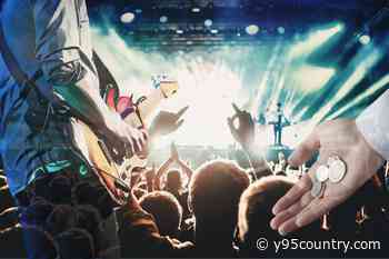 This Artist Has 5 No. 1 Songs, But Admits He Doesn’t Make Much Money Playing Concerts [Exclusive]