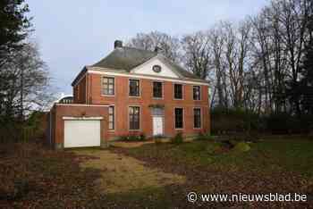 Marktbevraging om privé-investeerder te zoeken die mee renovatie pastorij wil bekostigen: “2,8 miljoen euro is moeilijk te verantwoorden naar de belastingbetalers”